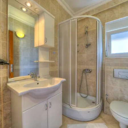 Apartment Paradise 2